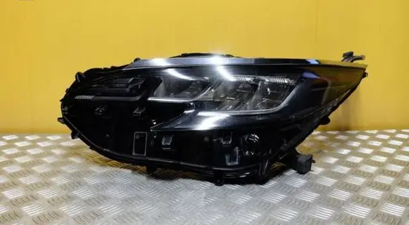 Toyota Sienna XL40 IV Headlight/headlamp TOYOTA-SIENNA 2028