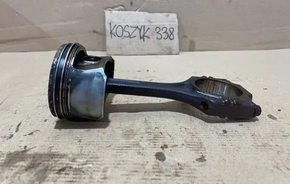 Volkswagen Touran II Piston with connecting rod