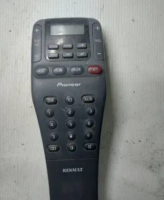 Head unit multimedia control