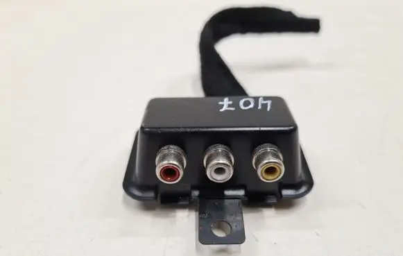 Peugeot 407 AUX in-socket connector 9638630277