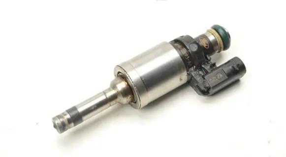 Ford Fiesta Fuel injector DM5G9F593AA