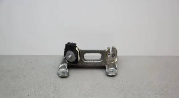 BMW M4 F82 F83 Gearbox mounting bracket 18574710