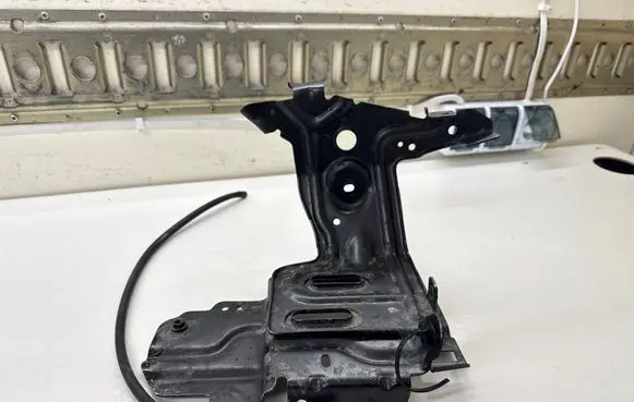 Ford Transit Custom ABS pump bracket GK21V020C74 GK21V020C74BA