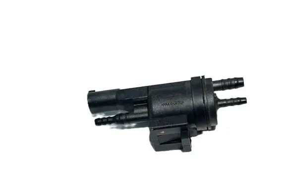 Mercedes-Benz E W213 Turbo solenoid valve A0005003201 31462