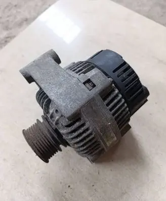 Renault Safrane Generator/alternator 2541809A