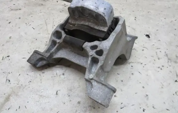 Mazda 3 II Engine mount vacuum valve KRIS235789