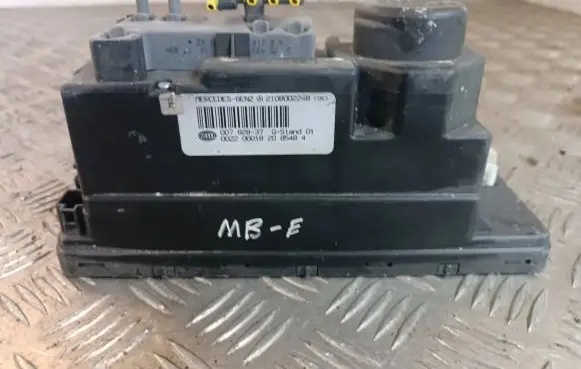 Mercedes-Benz E W210 Central locking vacuum pump 2108002248 002200018 00782837