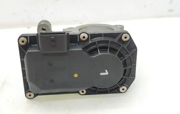 Nissan Qashqai Throttle valve H8201171233 161206038R