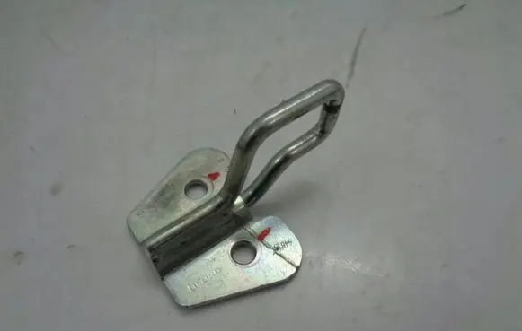 BMW X1 F48 F49 Loading door lock loop/hook striker 51247211294