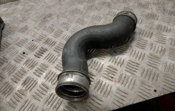 Audi TT TTS Mk2 Intercooler hose/pipe 1K0145832E