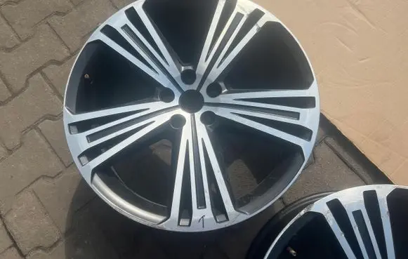 Seat Tarraco R20 alloy rim 