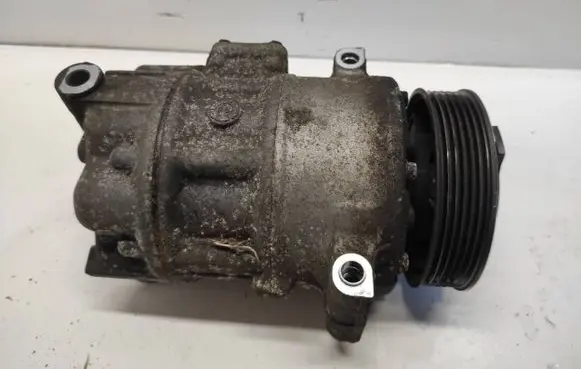 Volkswagen PASSAT B6 Air conditioning (A/C) compressor (pump) 8680EBA 8680EBR S31L