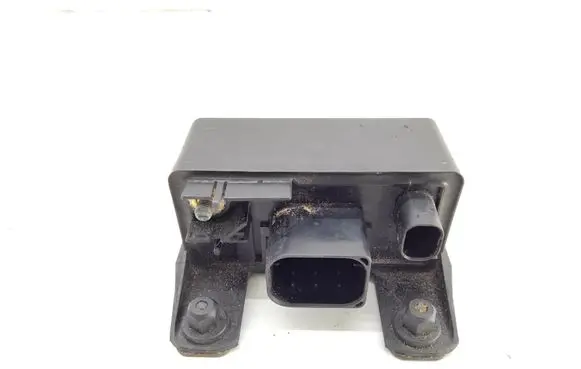 Mercedes-Benz C W203 Glow plug pre-heat relay