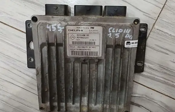 Renault Clio II Engine control unit/module ECU 8200498185