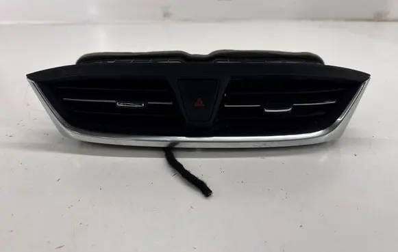 Buick Encore GX I Dash center air vent grill 42850789 42826818