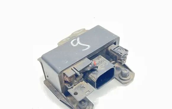 Mercedes-Benz CLC CL203 Glow plug pre-heat relay 0005453516