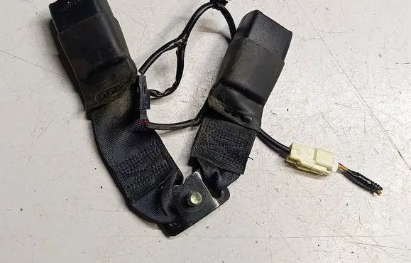 Suzuki SX4 S-Cross Rear seatbelt buckle 1056783U6 1056783