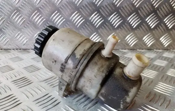 Dodge Nitro Power steering fluid tank/reservoir