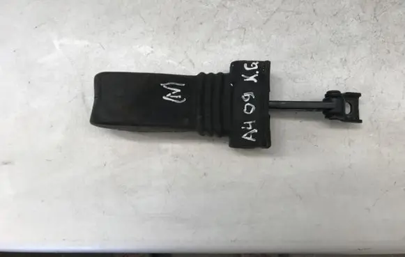 Audi A4 S4 B8 8K Rear door check strap stopper 8K0839249A