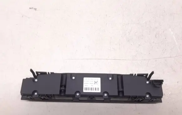 Mercedes-Benz E W212 Seat heating switch A2128202610 0904050918 A2128202645