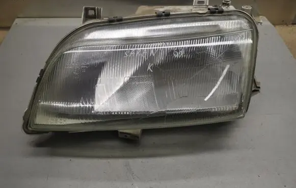 Volkswagen Sharan Headlight/headlamp 0301048701