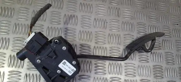 Opel Zafira B Accelerator throttle pedal 6PV00811500 6PV008115-00