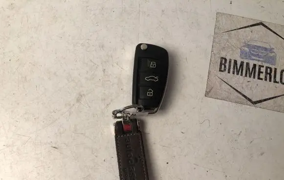 Audi A3 S3 8V Ignition key/card 8V0837220