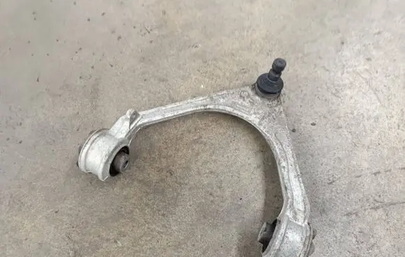 Jaguar XE Front upper control arm/wishbone GX733091