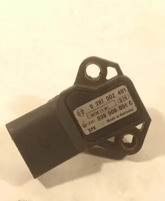 Volkswagen PASSAT B5 Air pressure sensor 038906051C 0281002401