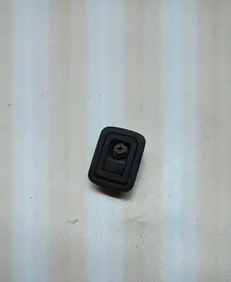 Mitsubishi Outlander Tie down hook / loop 