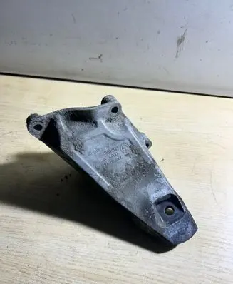 BMW 7 E65 E66 Engine mounting bracket 6754615 13807410 AC46000D