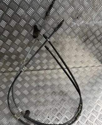 Handbrake/parking brake wiring cable
