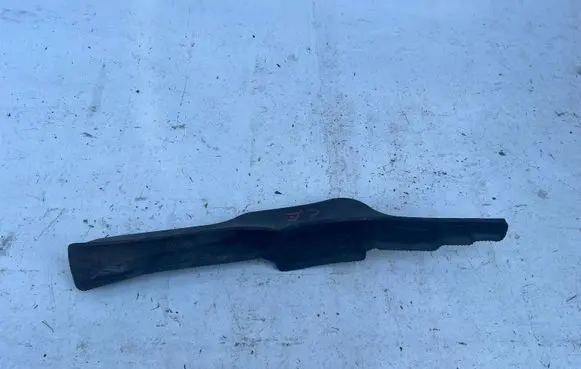 Opel Corsa E Fender foam support/seal 13427591