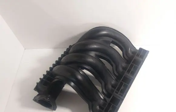 Mercedes-Benz C W203 Intake manifold A6110900037