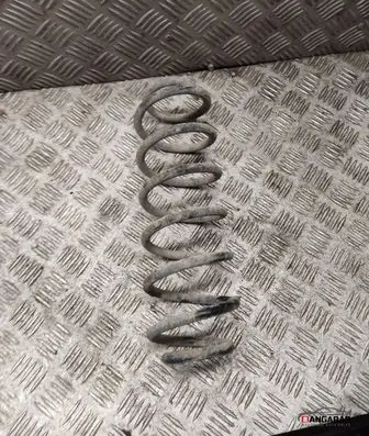 Volkswagen Golf IV Rear coil spring