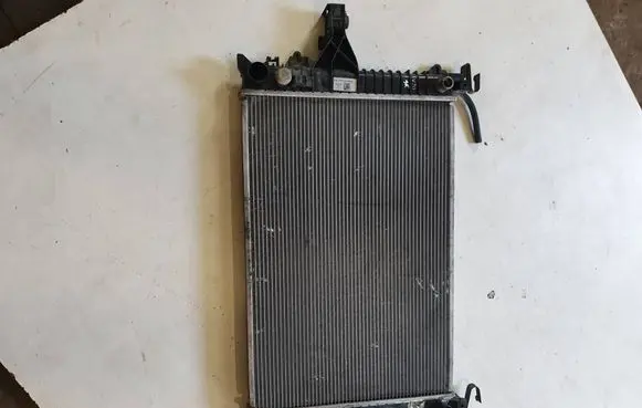 Volvo V70 Coolant radiator