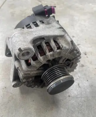 BMW 3 F30 F35 F31 Generator/alternator 8519890 2617511A S20AN13