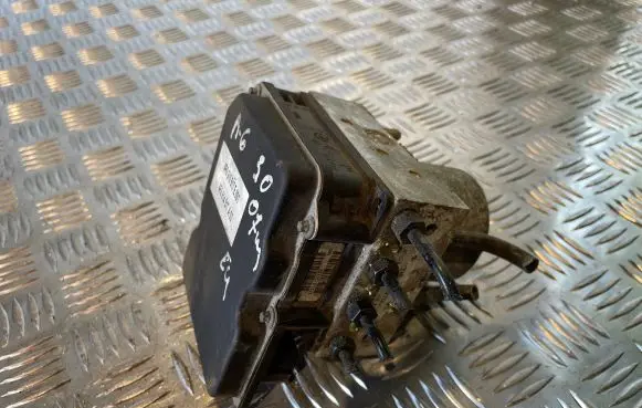 Audi A6 S6 C6 4F ABS Pump 4F0614517A 4F0910517E
