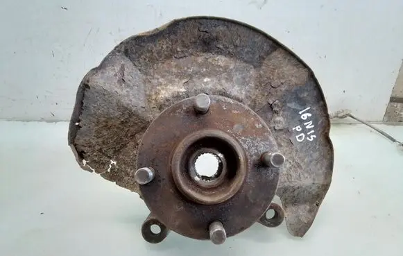 Suzuki Ignis Front wheel hub spindle knuckle