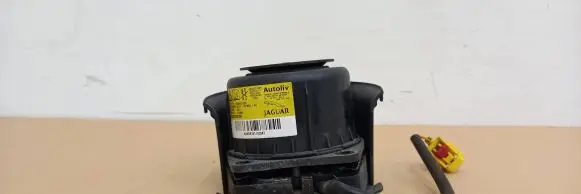 Jaguar XF X250 Pedestrian airbag 8X2316E600AC 608803200