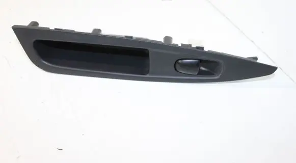 Nissan Qashqai Electric window control switch 829614EA0AX