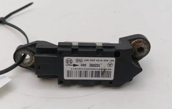 Mercedes-Benz C W203 Airbag deployment crash/impact sensor 0018209126