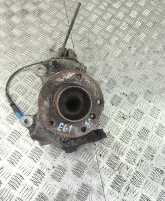 BMW 5 E60 E61 Front wheel hub 6760954