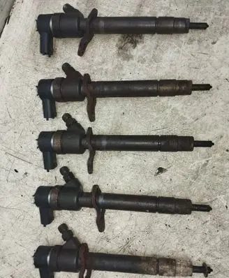 Volvo XC90 Fuel injector 0445110251