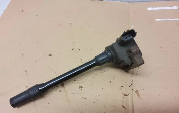 Mitsubishi Space Wagon High voltage ignition coil H6T12272