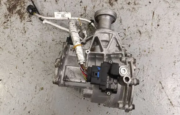 Jaguar E-Pace Gearbox transfer box case K8D24C185AA K8D27L486AC 10438925