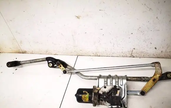 Renault Scenic II - Grand scenic II Front wiper linkage and motor 