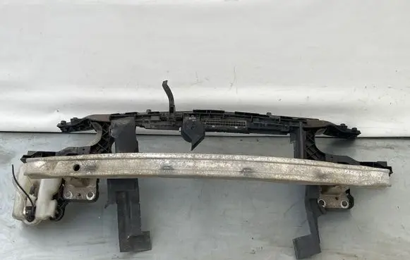 Renault Megane II Front bumper cross member