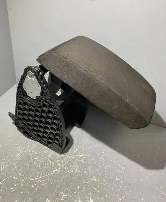 Skoda Octavia Mk2 (1Z) Armrest 1Z0864207D 1112415 201103231626