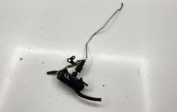 Mercedes-Benz W123 Rear door lock